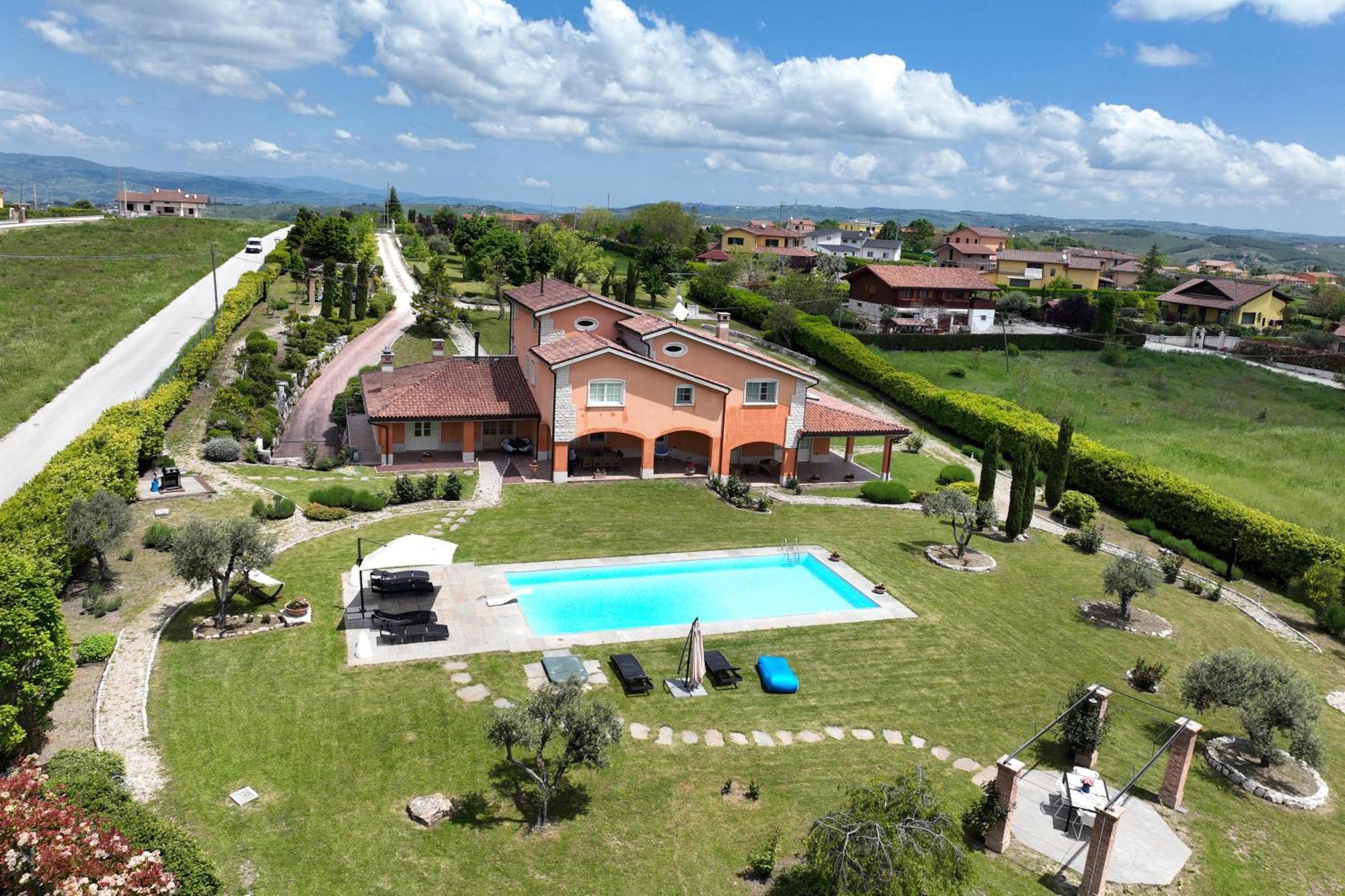 Villa Ruffo Campobasso Exterior photo